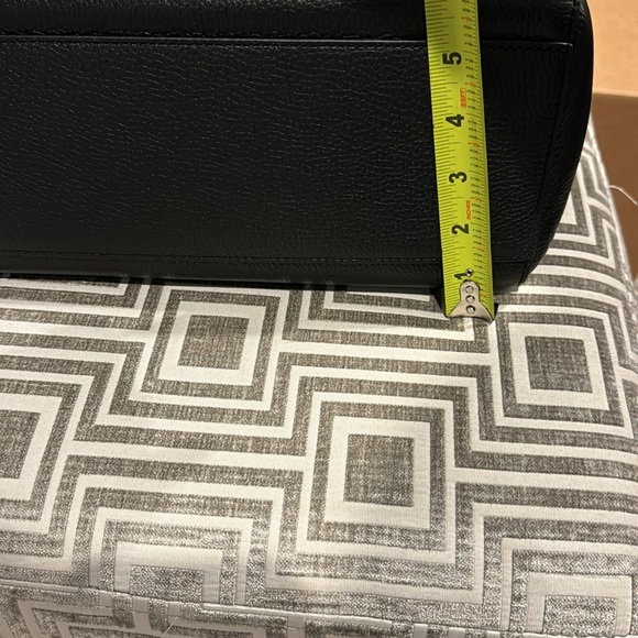 MICHAEL Michael Kors Sinclair NWT Tote Bag with front Gold Studs and top zipper - Picture 10 of 16